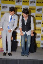 Shahrukh Khan promotes Chennai Express in association with Western Union in Mumbai on 7th Aug 2013 (70).JPG