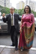 Hema Malini at Society Collection in WTC, Mumbai on 8th Aug 2013 (21).JPG