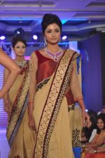 Model walks for HVK show in Mumbai on 9th Aug 2013 (108).JPG