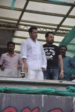 Salman Khan snapped on Eid day on 9th Aug 2013 (11).JPG