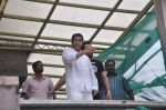 Salman Khan snapped on Eid day on 9th Aug 2013 (20).JPG