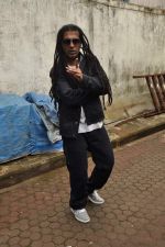 Apache Indian shoots with Raghav for new video in Malad, Mumbai on 10th Aug 2013 (29).JPG