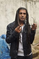 Apache Indian shoots with Raghav for new video in Malad, Mumbai on 10th Aug 2013 (39).JPG