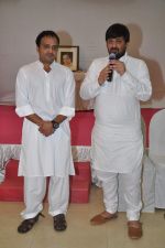 Sajid, Wajid at Sajid-Wajid_s father_s prayer meet in Mumbai on 11th Aug 2013 (30).JPG