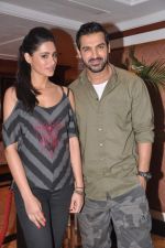 Nargis Fakhri and John Abraham promotes Madras Cafe at a special TV shoot in Taj Land_s End on 13th Aug 2013 (24).JPG