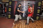Prateik Babbar at Gold Gym_s Mixed Martial arts event in Bandra, Mumbai on 13th Aug 2013 (5).JPG
