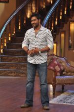 Ajay Devgan on the sets of Kapil show in Mumbai on 17th Aug 2013 (22).JPG