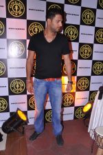 Yuvraj Singh at Gold Gym relaunch in Mumbai on 20th Aug 2013 (61).JPG
