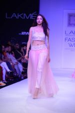 Model walk the ramp for Shehla Khan show at LFW 2013 Day 2 in Grand Haytt, Mumbai on 24th Aug 2013 (73).JPG