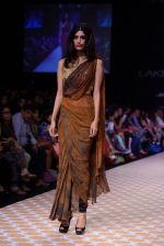 Model walk the ramp for Archana Kocchar show at LFW 2013 Day 5 in Grand Haytt, Mumbai on 27th Aug 2013 (261).JPG