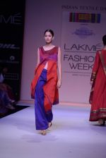 Model walk the ramp for Shruti Sancheti show at LFW 2013 Day 4 in Grand Haytt, Mumbai on 26th Aug 2013 (116).JPG
