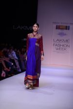 Model walk the ramp for Shruti Sancheti show at LFW 2013 Day 4 in Grand Haytt, Mumbai on 26th Aug 2013 (270).JPG