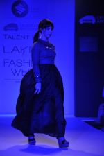 Model walk the ramp for Talent Box Jayaswal show at LFW 2013 Day 4 in Grand Haytt, Mumbai on 26th Aug 2013 (101).JPG