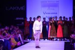 Model walk the ramp for Vivek Kumar show at LFW 2013 Day 4 in Grand Haytt, Mumbai on 26th Aug 2013 (137).JPG