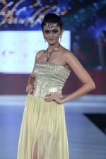Model walks for Riddhi-Siddhi at The Style Walk at LFW 2013 Day 6 in Grand Haytt, Mumbai on 28th Aug 2013 (384).JPG
