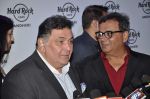 Rishi Kapoor, Subhash Ghai at Subhash Ghai_s bash at the launch of new Hard Rock Cafe in Andheri, Mumbai on 31st Aug 2013 (29).JPG