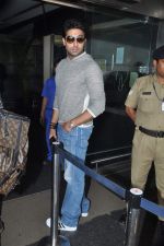 Abhishek Bachchan snapped at international airport in Mumbai on 1st Sept 2013 (27).JPG