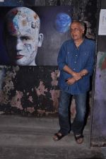 Mahesh Bhatt at Burmese exhibition for friend Gaurav Yadav in Elphinstone, Mumbai on 1st Sept 2013 (106).JPG
