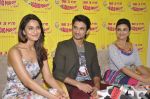 Vaani Kapoor, Sushant Singh Rajput and Parineeti Chopra at Radio Mirchi studio for promotion of Suddh Desi Romance in Mumbai on 2nd Sept 2013 (30).JPG