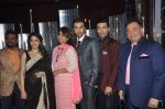 Rishi Kapoor, Neetu Singh, Ranbir Kapoor, Karan, Remo, Madhuri on the sets of Jhalak Dikhlaa Jaa Season 6 Semi Final on 3rd Sept 2013 (70).JPG
