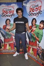 Karanvir Bohra at Love Yoou Soniye film promotion in Bhaidas, Mumbai on 7th Sept 2013 (11).JPG