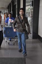 Tusshar Kapoor return from Durban in Mumbai Airport on 8th Sept 2013 (33).JPG