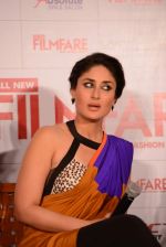 Kareena Kapoor launches the Filmfare September 2013 cover Page in Escobar, Mumbai on 9th Sept 2013 (180).JPG