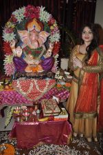 Misti Mukherjee celebrate Ganesh Chaturthi in Mumbai on 9th Sept 2013 (138).JPG