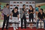 Punit Malhotra, Karan Johar, Kareena Kapoor, Imran Khan at the First look launch of Gori Tere Pyaar Mein in Mumbai on 10th Sept 2013 (143).JPG