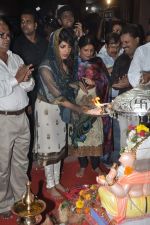 Priyanka Chopra visit Andheri Cha Raja in Mumbai on 14th Sept 2013 (128).JPG
