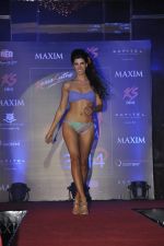 Model walk the ramp at Miss Maxim Bikini show in Mumbai on 15th Sept 2013 (151).JPG