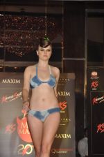 Model walk the ramp at Miss Maxim Bikini show in Mumbai on 15th Sept 2013 (157).JPG