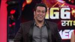 Salman Khan hosts Bigg Boss Season 7 - 1st Episode Stills (13).jpg