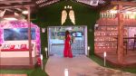 Tanisha Mukherjee enters Bigg Boss House in Season 7 - 1st Episode Stills (14).jpg
