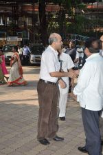 at Prayer meet of Madhuri_s father in Isckon, Mumbai on 16th Sept 2013 (40).JPG