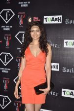 Karishma Tanna at Rocky S red carpet in F Bar, Mumbai on 17th Sept 2013 (7).JPG