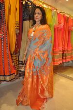 Hema Malini at Neeta Lulla_s store in Santacruz, Mumbai on 26th Sept 2013 (30).JPG