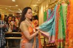 Hema Malini at Neeta Lulla_s store in Santacruz, Mumbai on 26th Sept 2013 (34).JPG