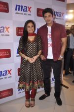 Siddharth Shukla, Toral Rasputra at the launch of Max_s Festive 2013 collection in Phoenix Market City Mall, Kurla, Mumbai on 27th Sept 2013 (67).JPG
