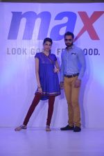at the launch of Max_s Festive 2013 collection in Phoenix Market City Mall, Kurla, Mumbai on 27th Sept 2013 (3).JPG