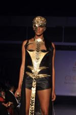 Model on the ramp for Chimera fashion show for students in Mumbai on 30th Sept 2013 (88).JPG