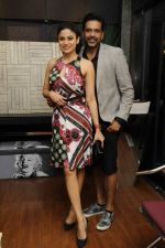 ROCKY S & SHAMITA SHETTY at Renu Chaniani and Vineet Khosla_s Tempesta Luxury launch in Eastern Treasure, Bandra on 1st Oct 2013 .jpg