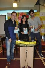 Gaurav Kapoor at Meghna Pant_s book launch in Crossword, Mumbai on 3rd Oct 2013 (37).JPG