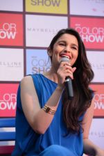 Alia Bhatt launches Maybelline_s new color range in Phoenix Mills, Mumbai on 5th Oct 2013 (100).JPG