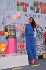 Alia Bhatt launches Maybelline_s new color range in Phoenix Mills, Mumbai on 5th Oct 2013 (29).JPG