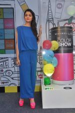 Alia Bhatt launches Maybelline_s new color range in Phoenix Mills, Mumbai on 5th Oct 2013 (35).JPG