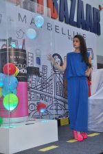 Alia Bhatt launches Maybelline_s new color range in Phoenix Mills, Mumbai on 5th Oct 2013 (43).JPG