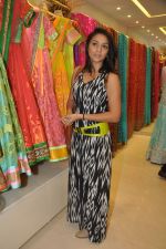 Shweta Salve at Neeta Lulla_s Bridal collection in Mumbai on 5th Oct 2013 (110).JPG