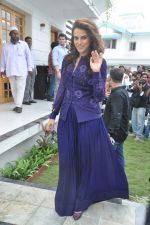 Neha Dhupia at a real estate project launch in Khapoli, Mumbai on 6th Oct 2013 (73).JPG