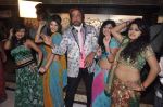 Shakti Kapoor on the sets of Mumbai can_t dance saala in Santacruz, Mumbai on 7th Oct 2013 (15).JPG